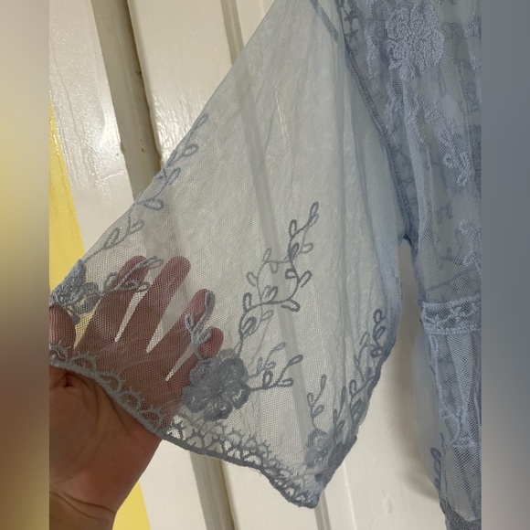 NWT: LC Lauren Conrad Crocheted Lace Flowered Blue Sheer Kimono Duster - Picture 10 of 16